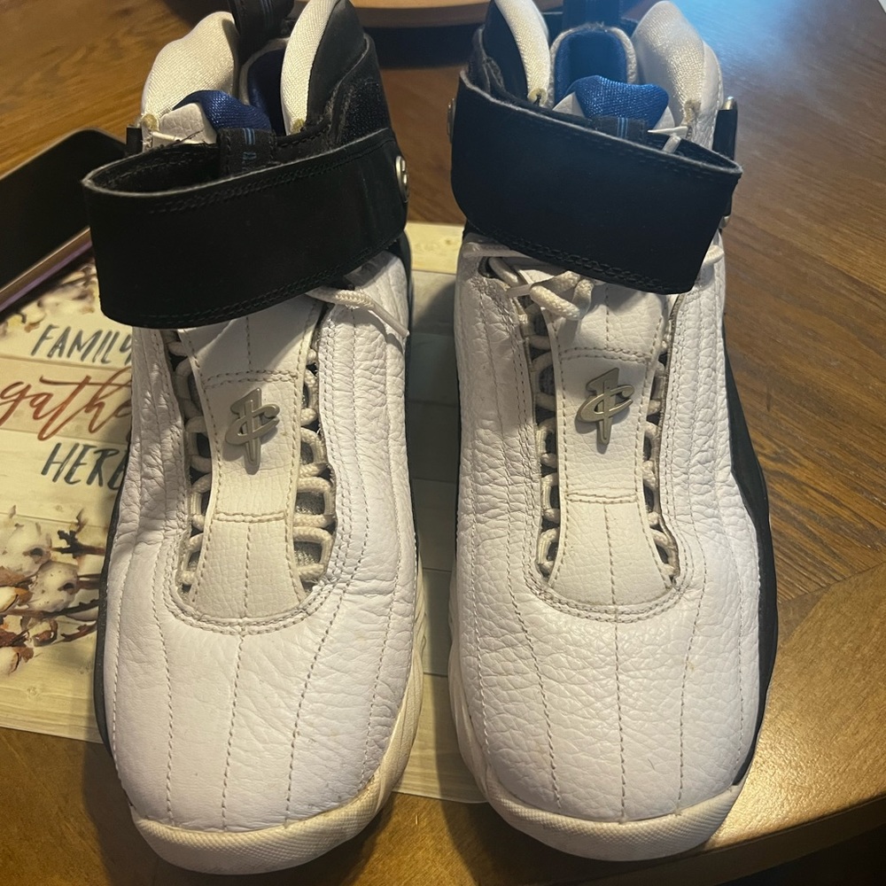 Iverson shoes